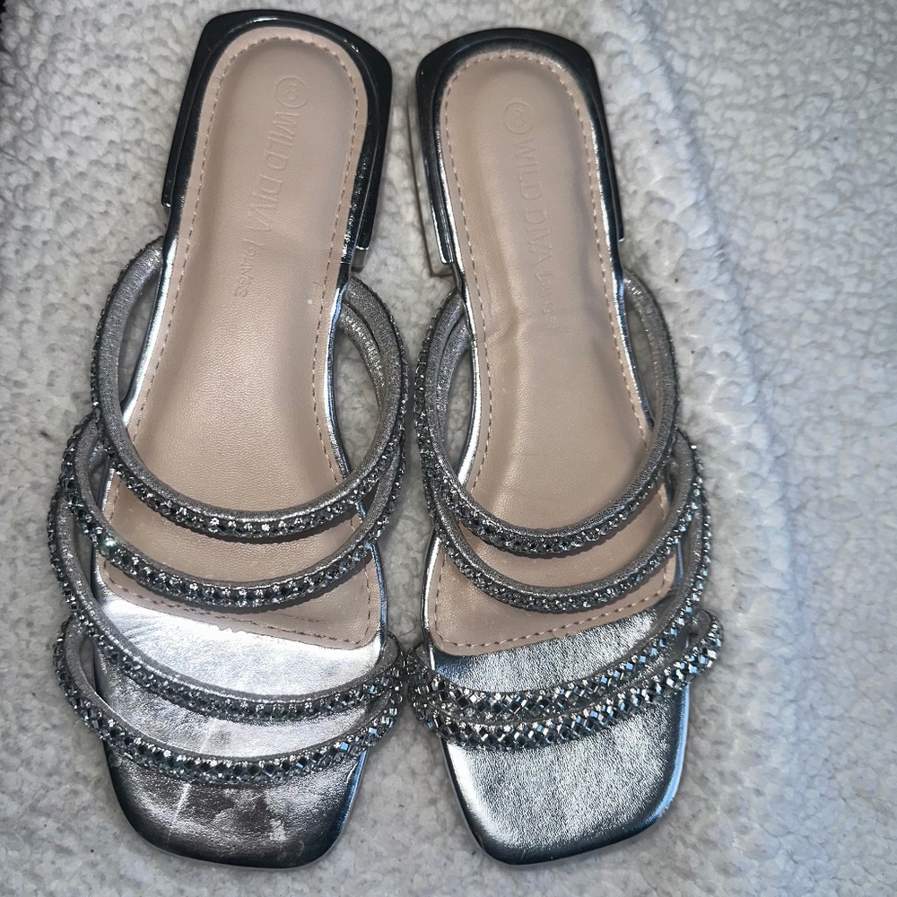 Wild Diva Silver Rhinestone Strappy Slide Sandals – Square Toe Glam Flats – 8